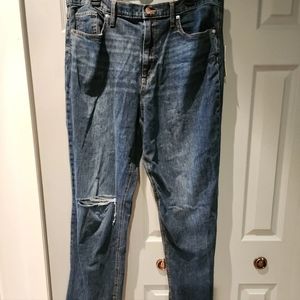 Womens size 16 Universal Thread Jeans.